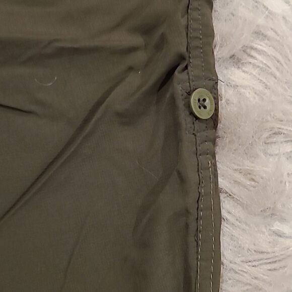 The north face womens army green nylon Bermuda shorts size 0 - Picture 10 of 10